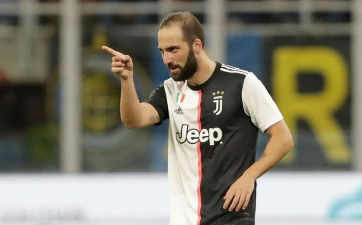Higuaín aún tiene ocho meses de contrato con la Juventus. (Foto: AFP)