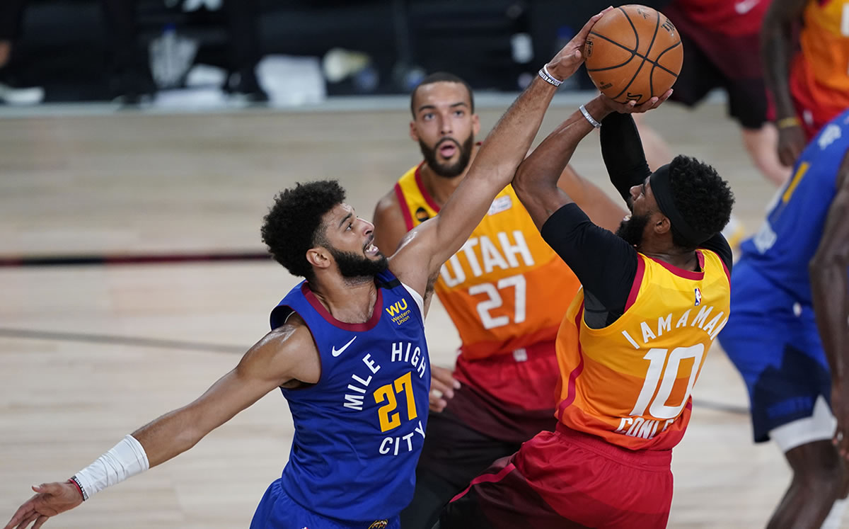 Mike Conley volvió motivado tras el nacimiento de su hijo (AFP)