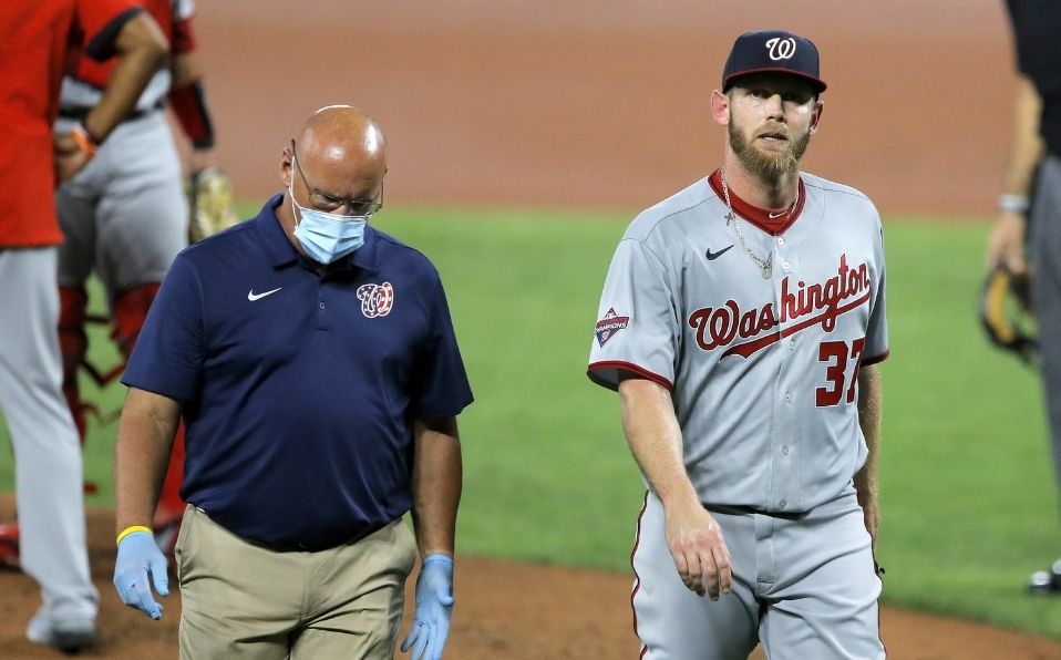 Strasburg sólo pudo hacer dos aperturas en 2020. (Foto: AP)