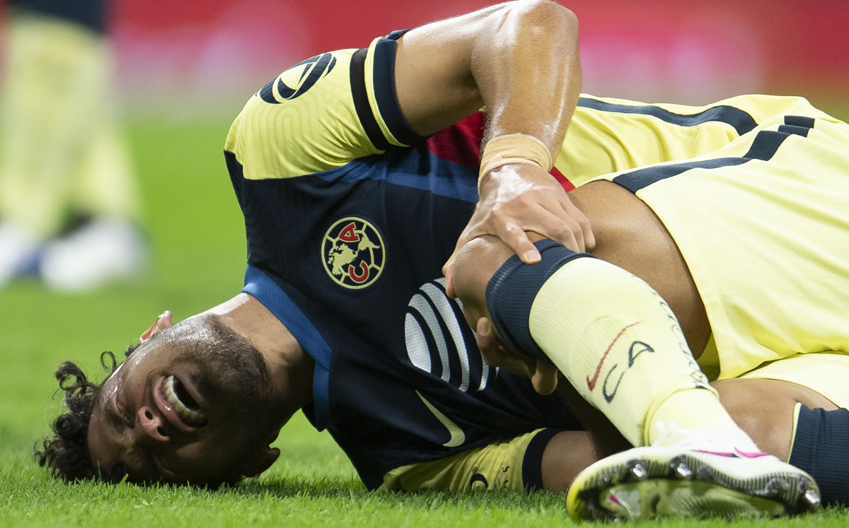 Bruno Valdez se lesionó los ligamentos. (Foto: Mexsport)