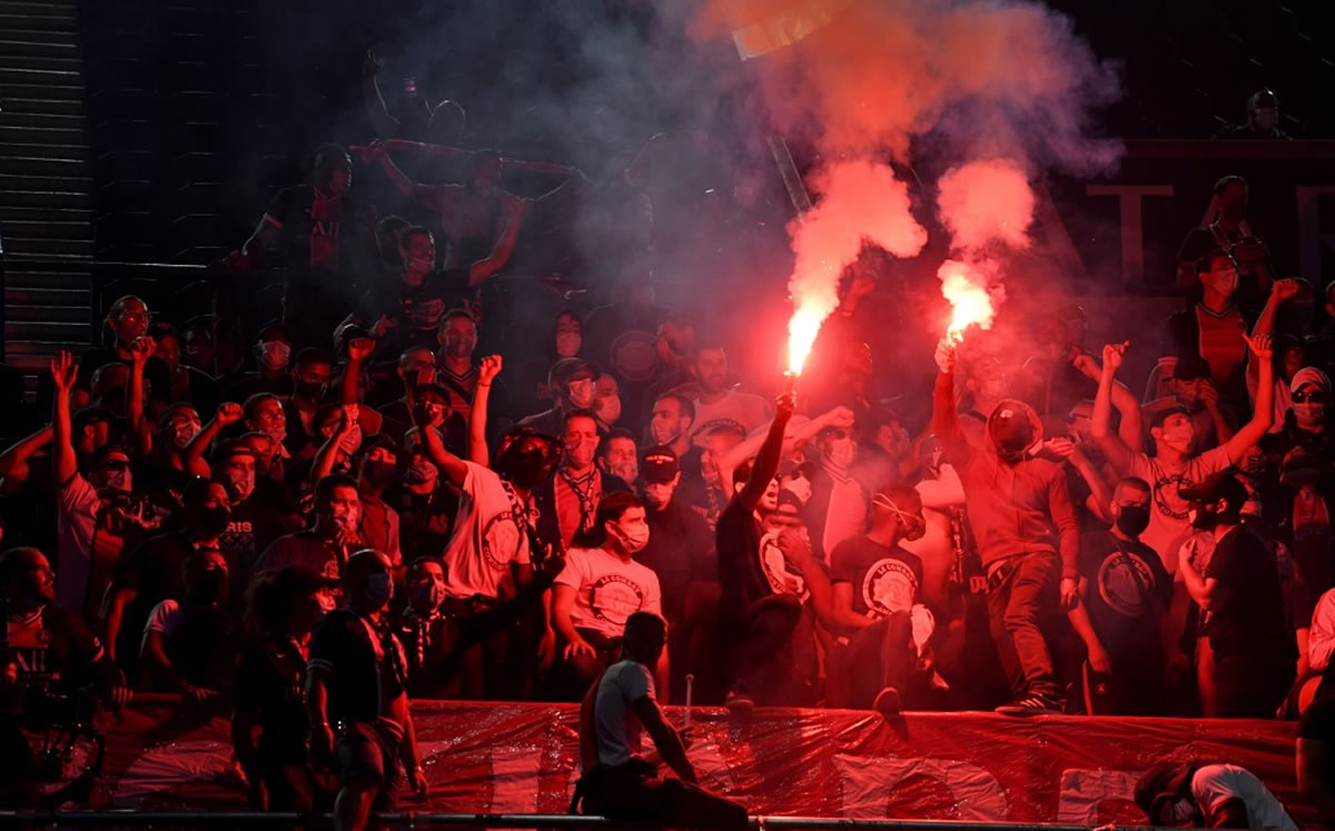 Los ultras del PSG acudieron al Parc des Princes. (Foto: AFP)