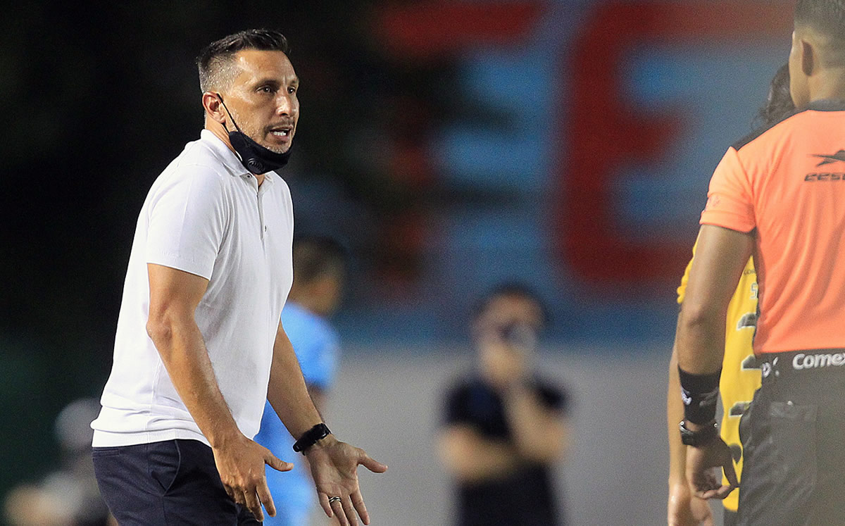 Chaco Giménez vive su primera experiencia como DT. (Foto: Imago7)