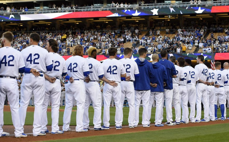 Desde cuándo todos usan el 42 en el 'Jackie Robinson Day'