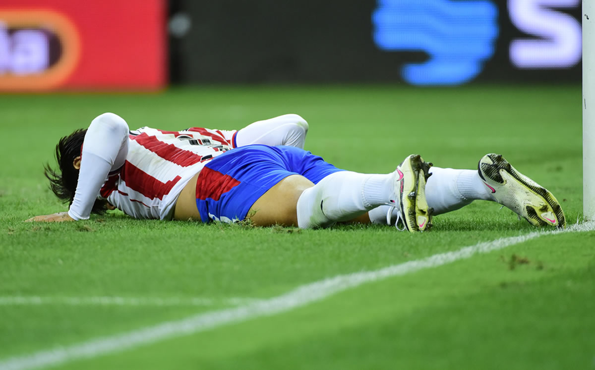 Chivas no tiene contundencia en el torneo (Imago7)