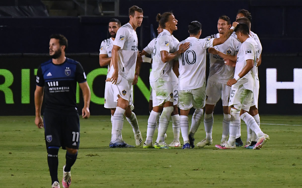 La Galaxy le dio la vuelta al San Jose. (Foto: AFP)