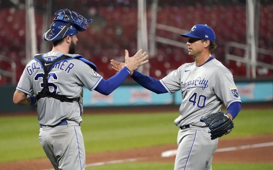Rosenthal va de 7-7 en salvamentos esta campaña. (Foto: AP)