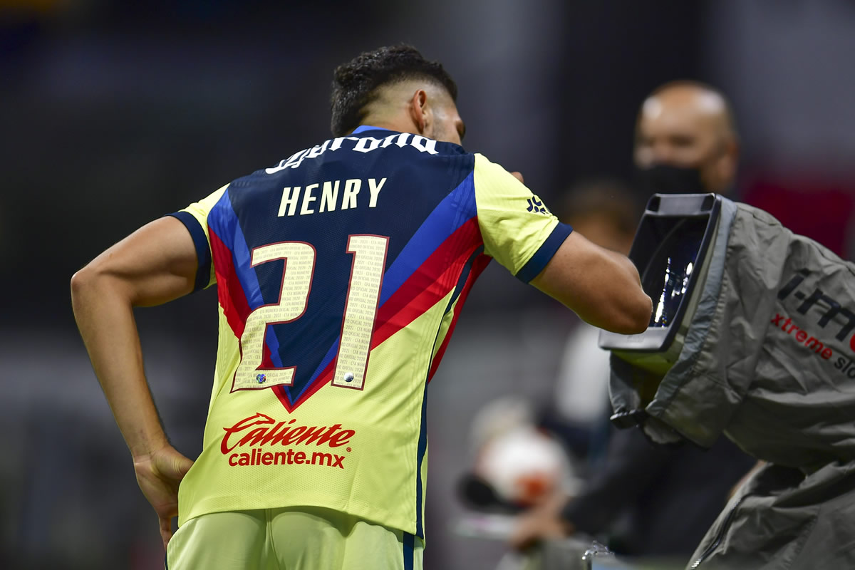 Hnery Martín celebró su gol frente a la cámara de televisión. (Foto: Mexsport)