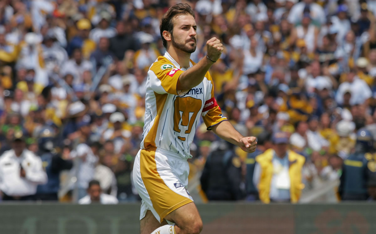Joaquín Beltrán, un héroe en el bicampeonato de Pumas (MEXSPORT)