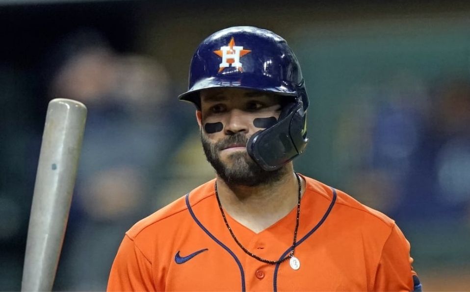 Altuve tuvo una operación en la misma rodilla después de 2018. (Foto: MLB.com)