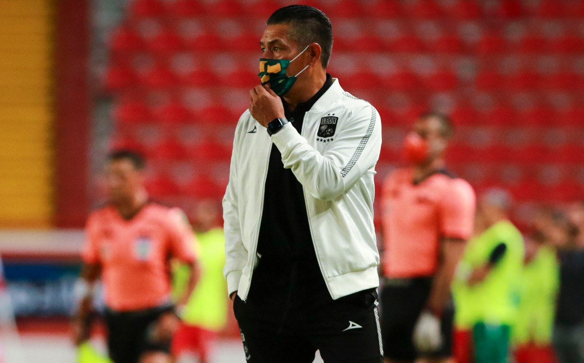 Nacho Ambriz, durante el duelo ante los Rayos. FOTO: Imago7.