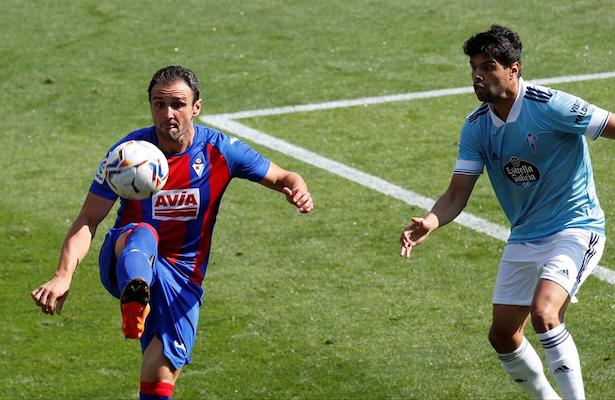 Néstor Araujo jugó los 90 minutos