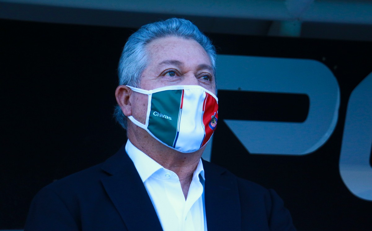 Vucetich confía en que Chivas va por buen camino. FOTO: Imago7.