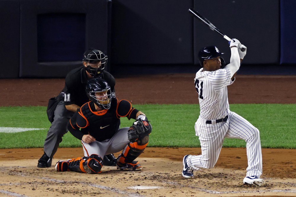 Yankees enrachados regresan a la pelea por los playoffs