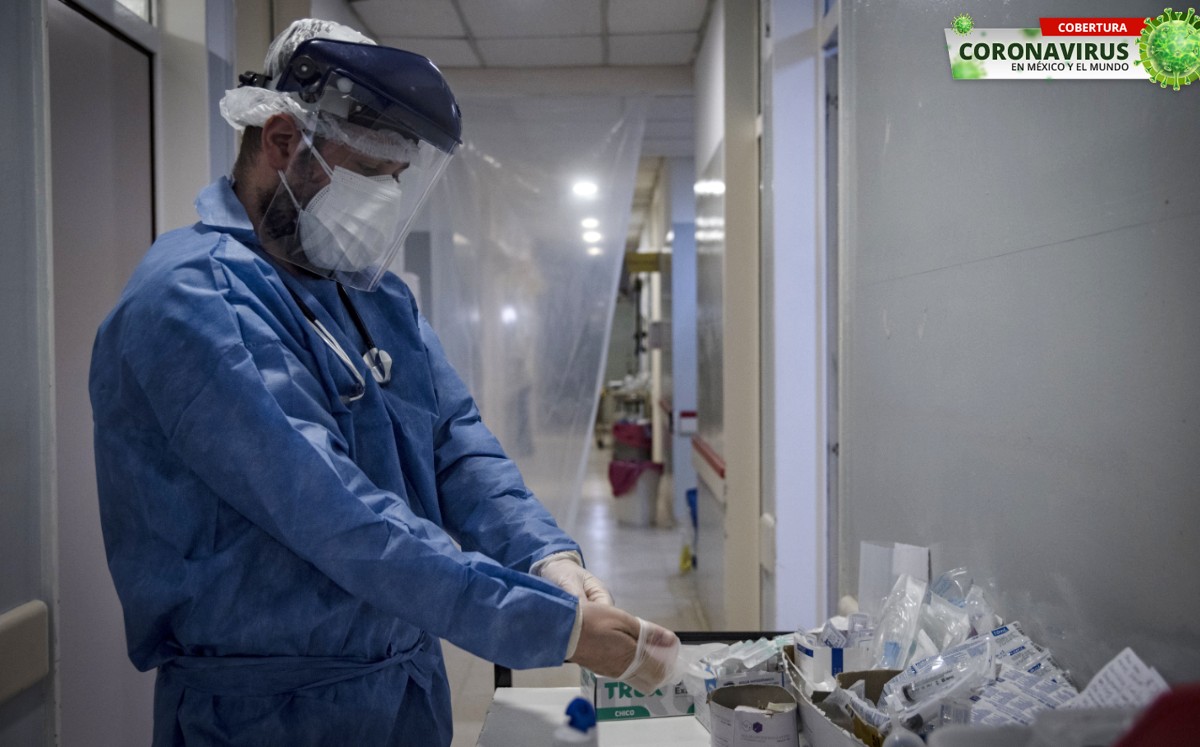 Son 4 millones de trabajadores sanitarios en el mundo los afectados por el covid-19. Foto: AFP