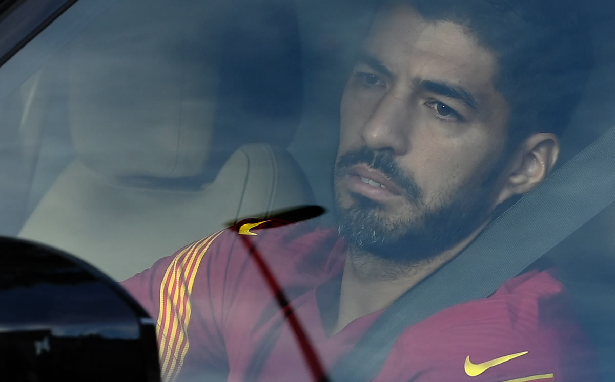 Vuelve a tomar fuerza la salida de Suárez a la Juve. (AFP)