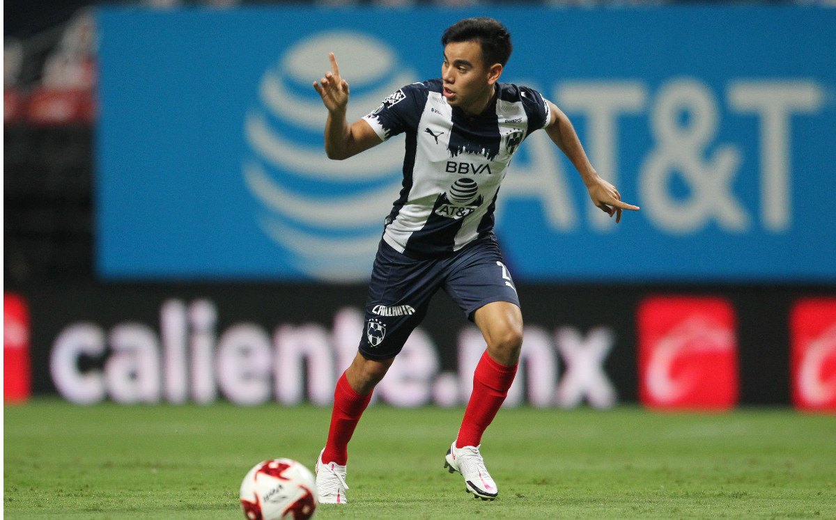 Carlos Rodríguez podría dejar a Rayados este mercado de pases (FOTO: Imago)