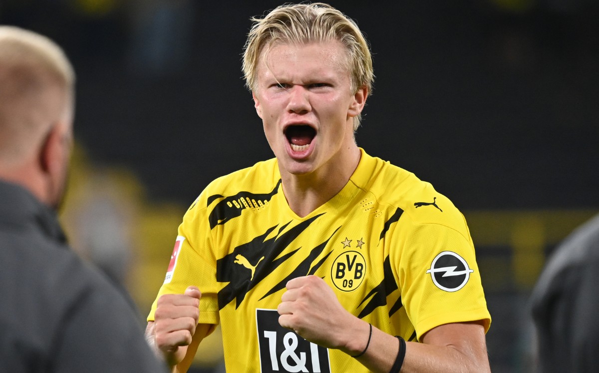 Erling Haaland marcó doblete ante Gladbach.