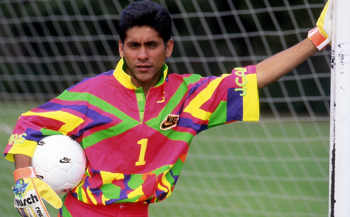Jorge Campos, en su época como portero de Pumas. FOTO: Mexsport.