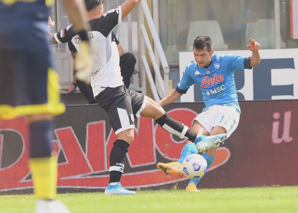 El Chucky Lozano brilló en el debut con triunfo del Napoli en la Serie A (FOTO: AFP)
