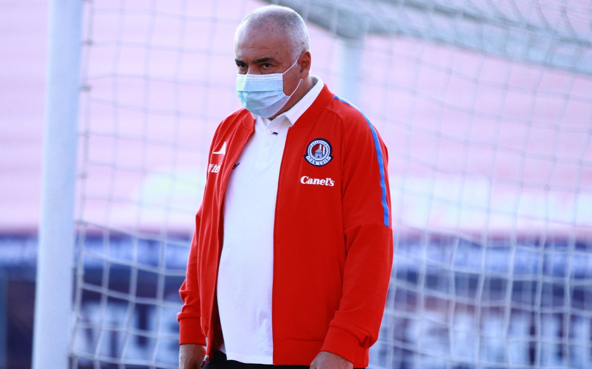 Memo Vázquez no logra sacar de la mala racha a los potosinos. FOTO: Imago7.