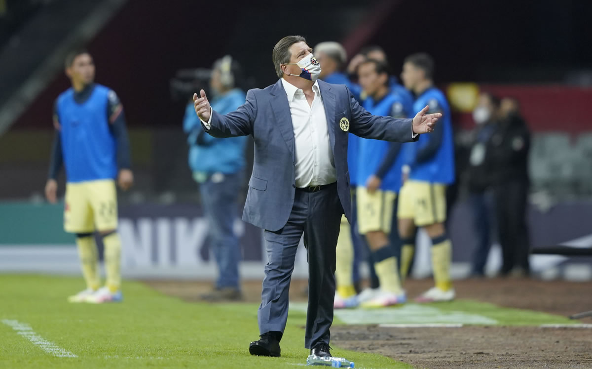 Miguel Herrera reconoció el buen partido de Giovani dos Santos. (Foto: Imago7)