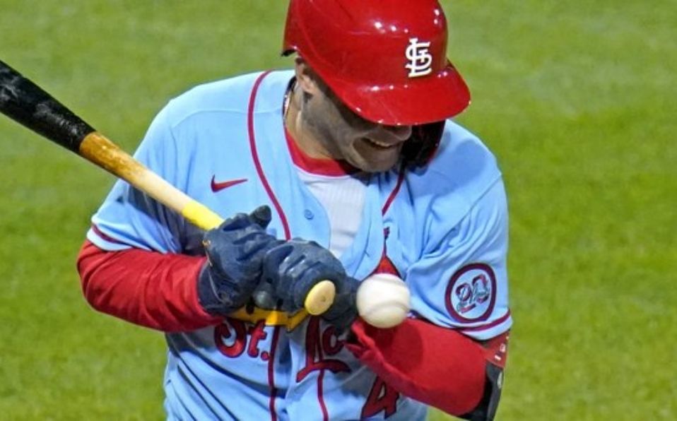 Molina ya había sufrido un golpe en la misma área días atrás. (Foto: MLB.com)
