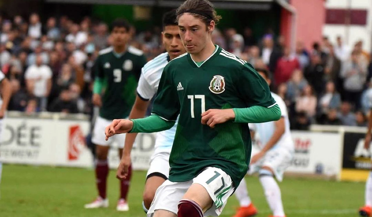 Marcelo Flores tiene 16 años y juega con el Arsenal inglés. (Foto tomada de Instagram @10MarceloFlores)