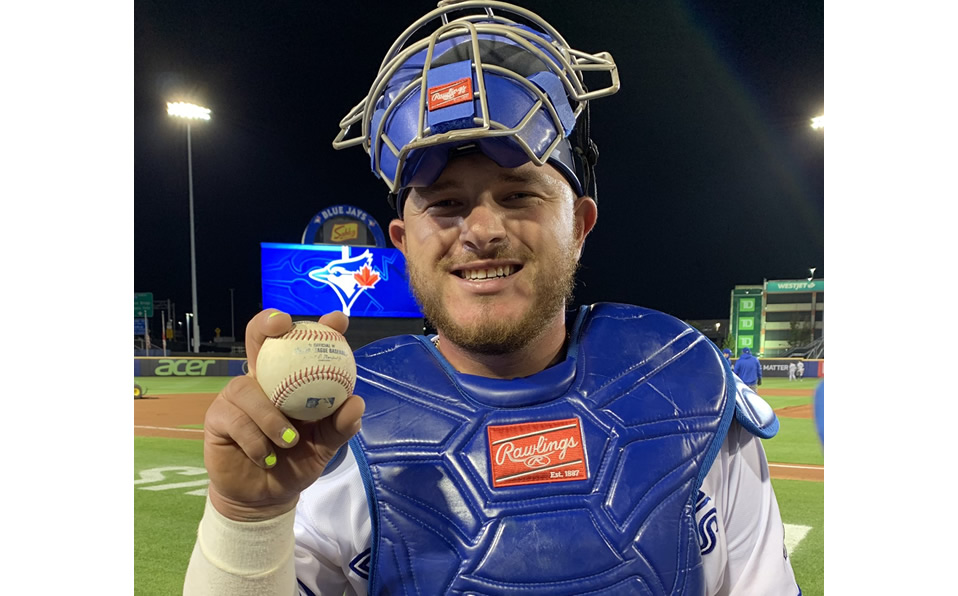Alex Kirk calla bocas y sorprende en MLB