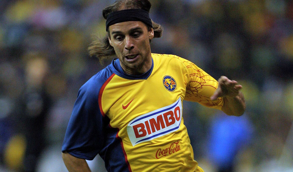 En el C2008, Núñez llegó al América, donde dijo que "nunca disfrutó el futbol".