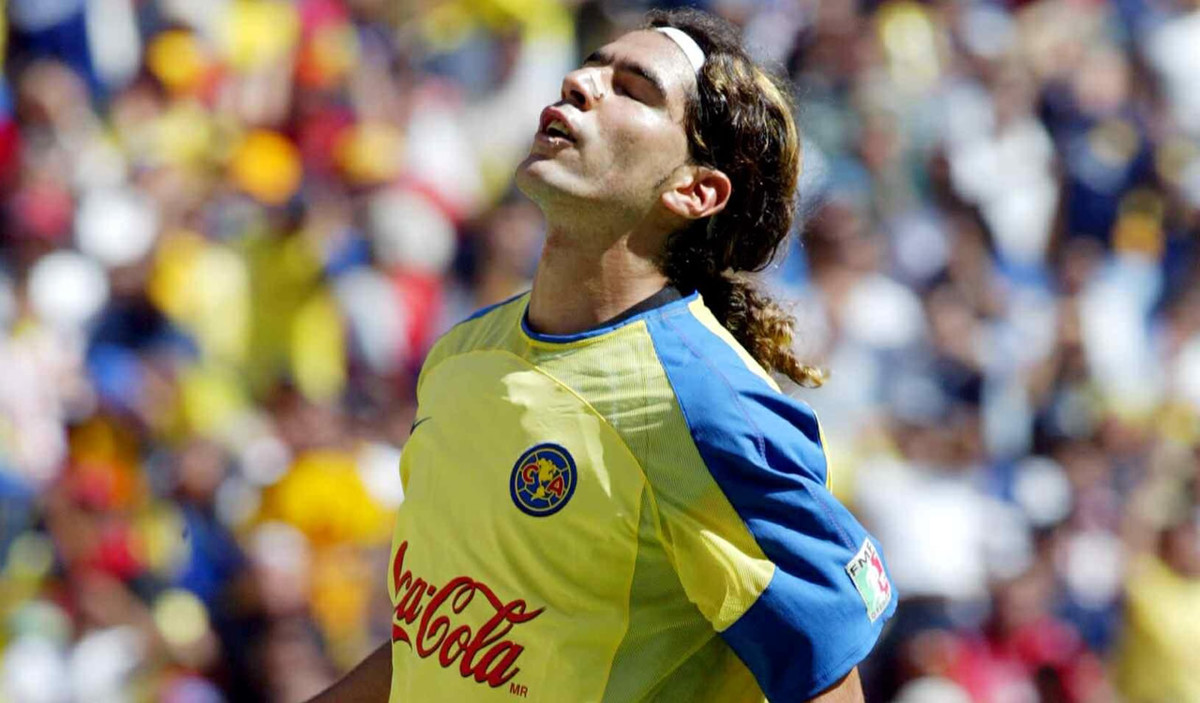Y también en el 2003, Washington Sebastián Abreu se puso la playera de las Águilas.
