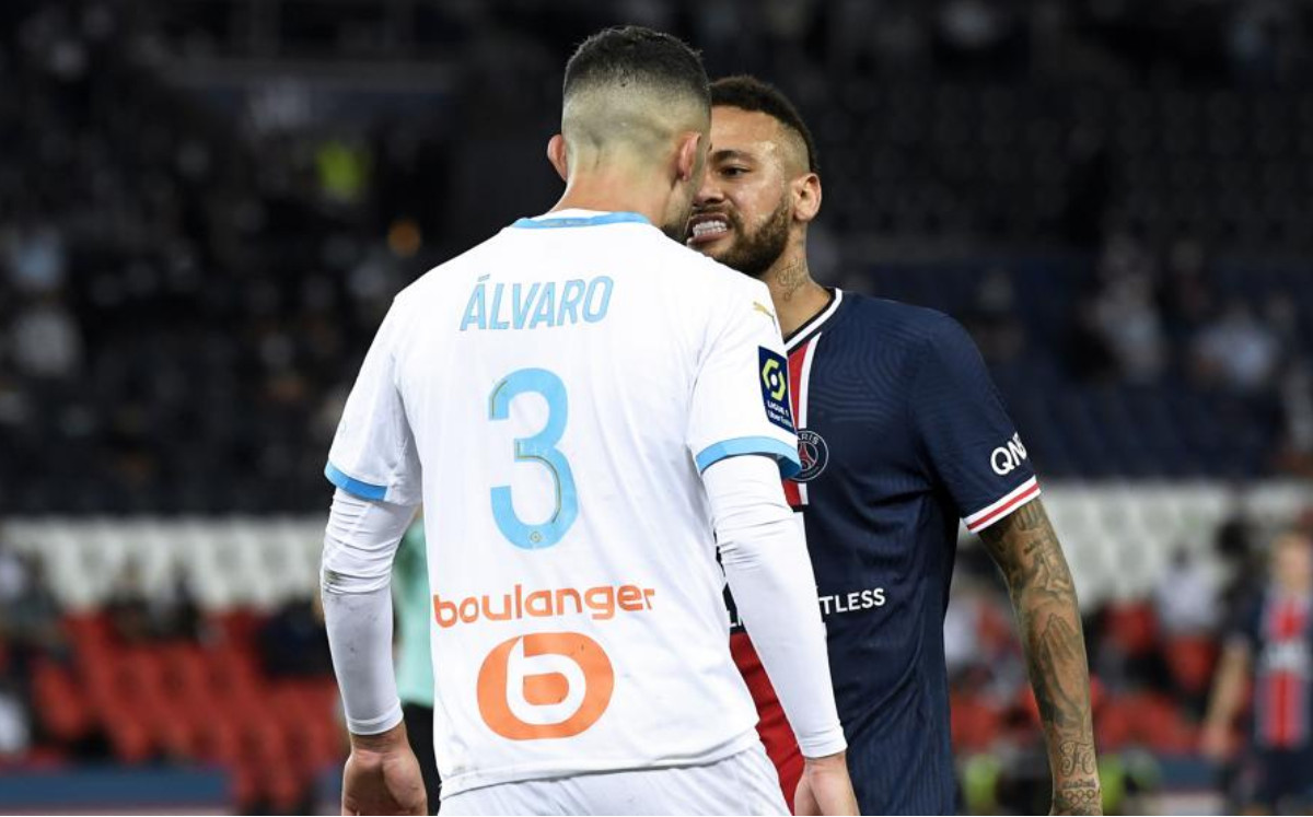 Neymar es señalado de insultos homofóbicos en riña durante juego ante el Marsella (FOTO: EFE)