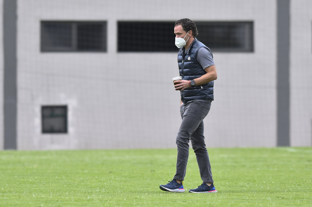 A Santiago Baños le tiene sin cuidado las críticas de examericanistas (FOTO: Imago7)