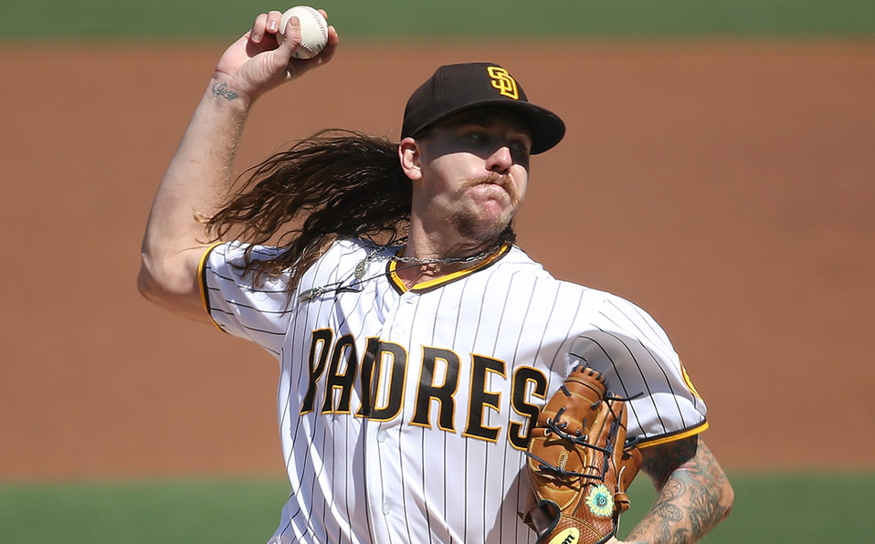¡MALA NOTICIA PADRES! Mike Clevinger sale del juego en primer inning