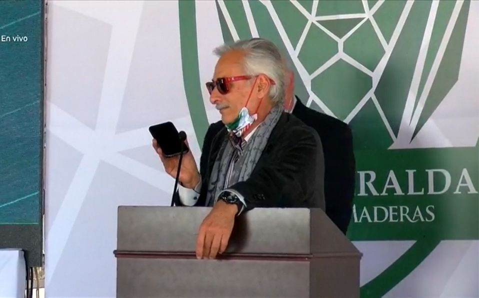 El presidente de México llamó al empresario durante un evento. (Foto: Captura de pantalla)