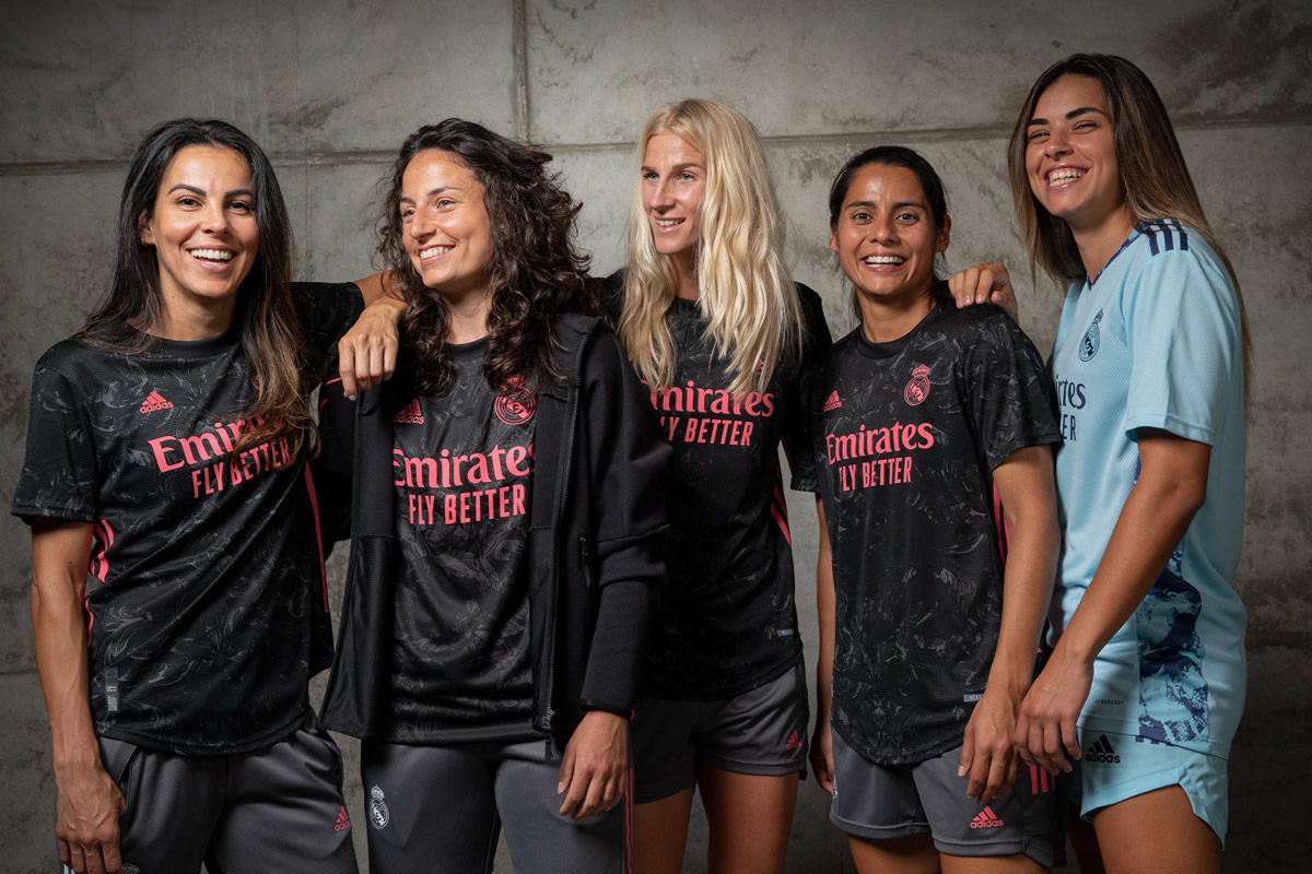 Con la mexicana Kenti Robles en la imagen, el Real Madrid Femenil presentó el tercer uniforme (FOTO: ADIDAS)