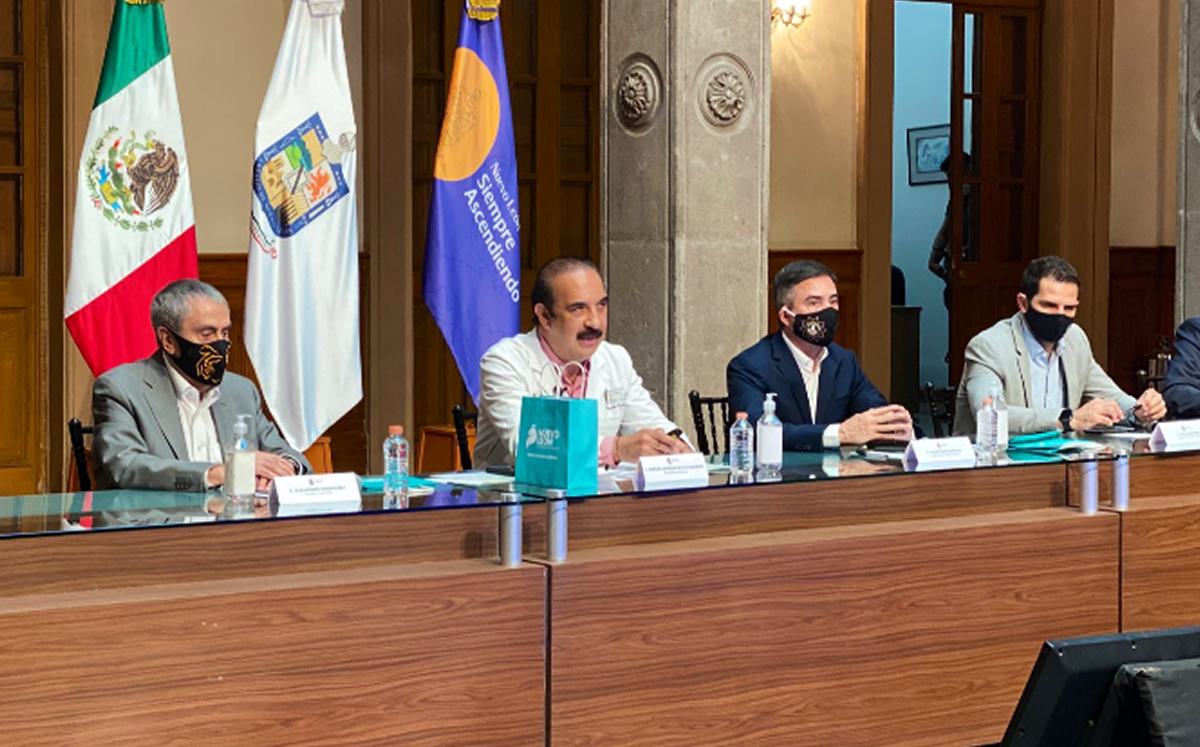 Manuel de la O Cavazos tuvo de invitados a los directivos regios. (Foto: @TigresOficial)