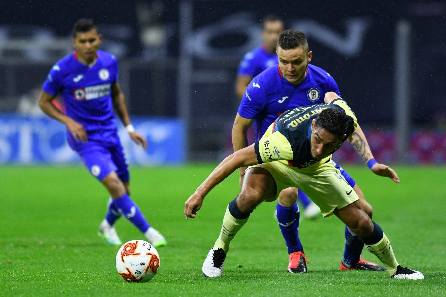 Jonathan Rodríguez fue de los mán intensos en la cancha. FOTO: Imago7.
