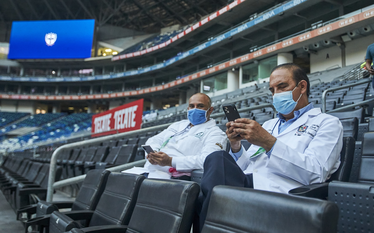 De la O Cavazos presenció en el BBVA el Clásico Regio como invitado especial. (Foto: Mexsport)