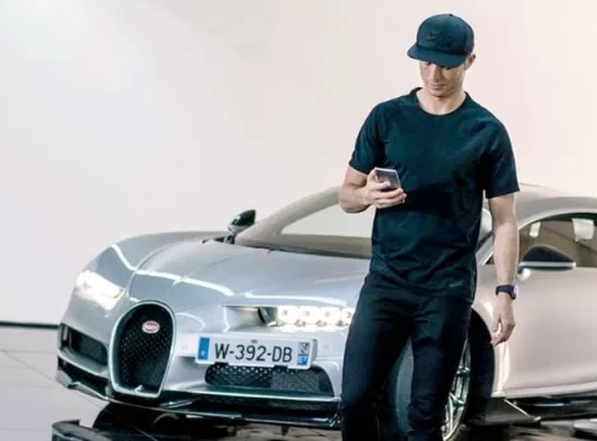¡Síu! En sus tiempos con el Madrid, CR7 compró un Bugatti Chiron de 2 millones 800 mil dólares.