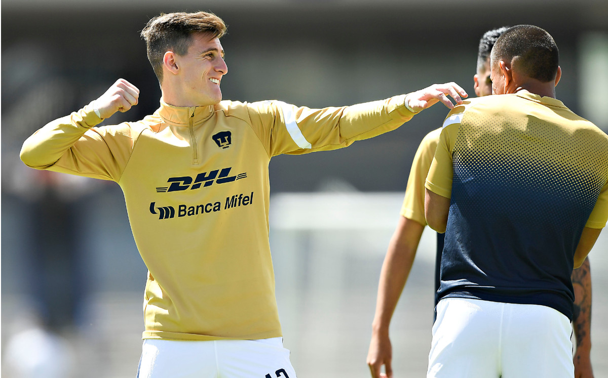 El mediocampista uruguayo se lució en el entrenamiento de Pumas. (FOTO: Imago 7).
