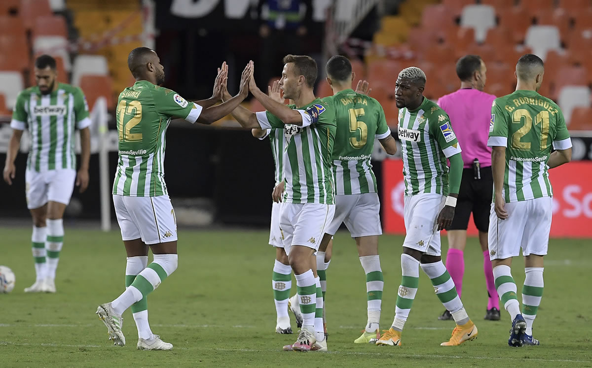 El Betis asaltó Mestalla (AFP)