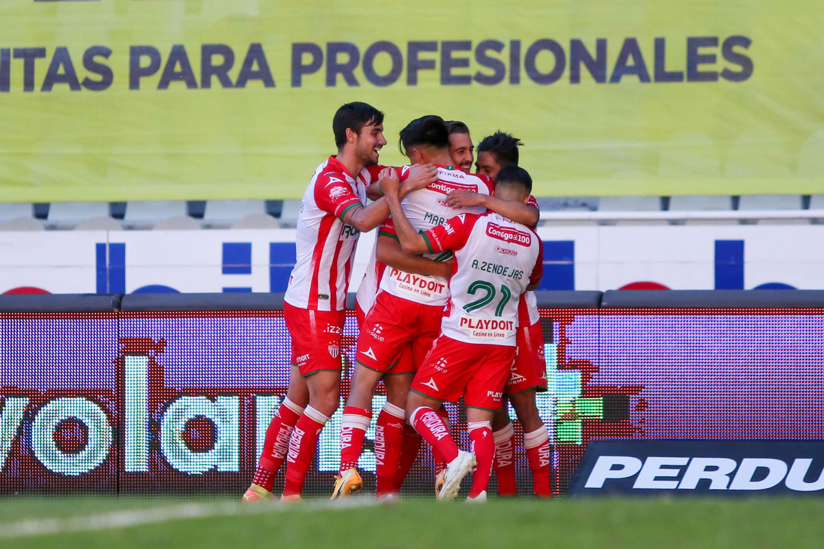 Ían González le dio la victoria a los Rayos ante Atlas.   (Foto: Imago7)