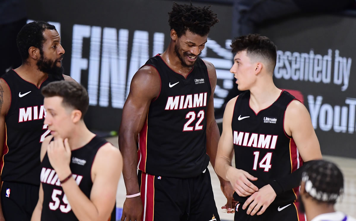 Jimmy Buckets tuvo una actuación de mega estrella (AFP)