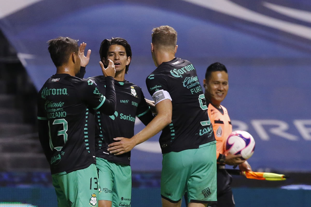 Santos ganó con facilidad a Puebla.  (Foto: Imago7)