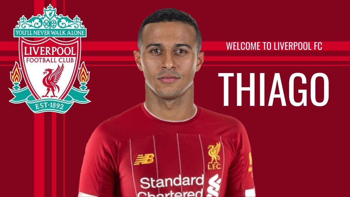Thiago Alcántara: A cambio de 30 millones, Liverpool fichó al mediocampista español de 30 años.