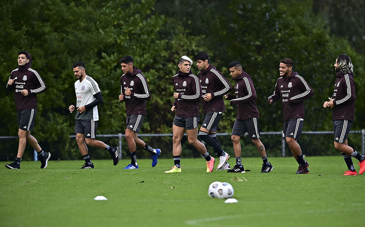 El Tri en el entrenamiento. (Imago 7)