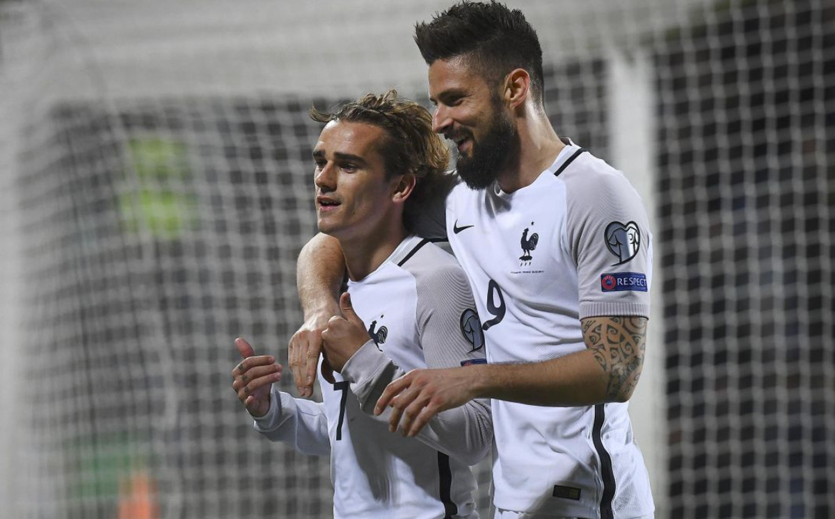 Olivier Giroud está convencido que Griezmann brillará en el Barcelona. (FOTO: AFP)