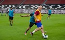 Infantino, durante la 'cascarita' en Qatar. Foto: Cortesía FIFA