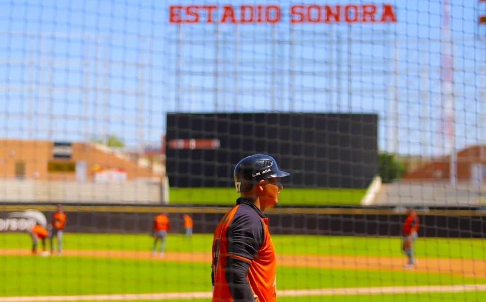 Los tres parques podrían abrir para el primer juego de cada equipo. (Foto: fb.com/ClubNaranjeros)