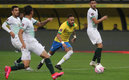 Neymar tuvo un día de campo (AFP)
